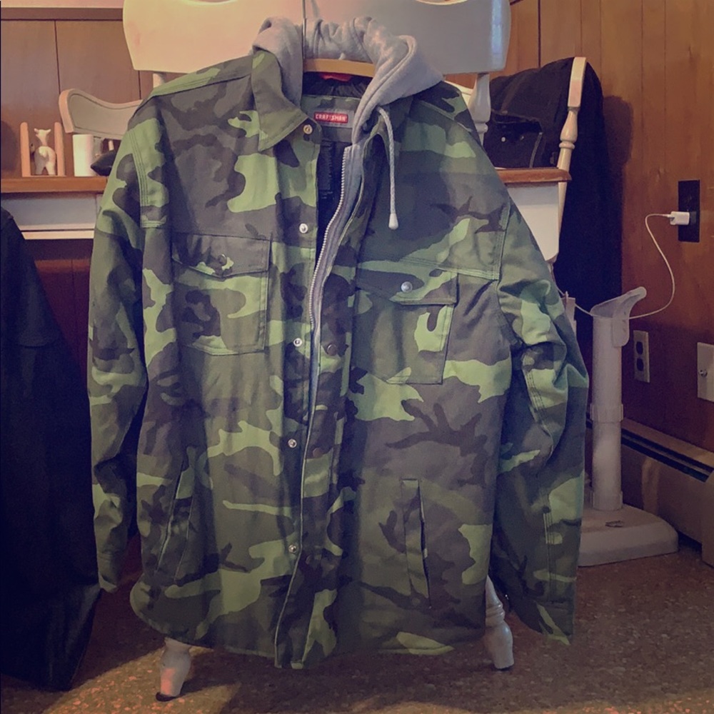 Craftsman camo jacket lined with hood